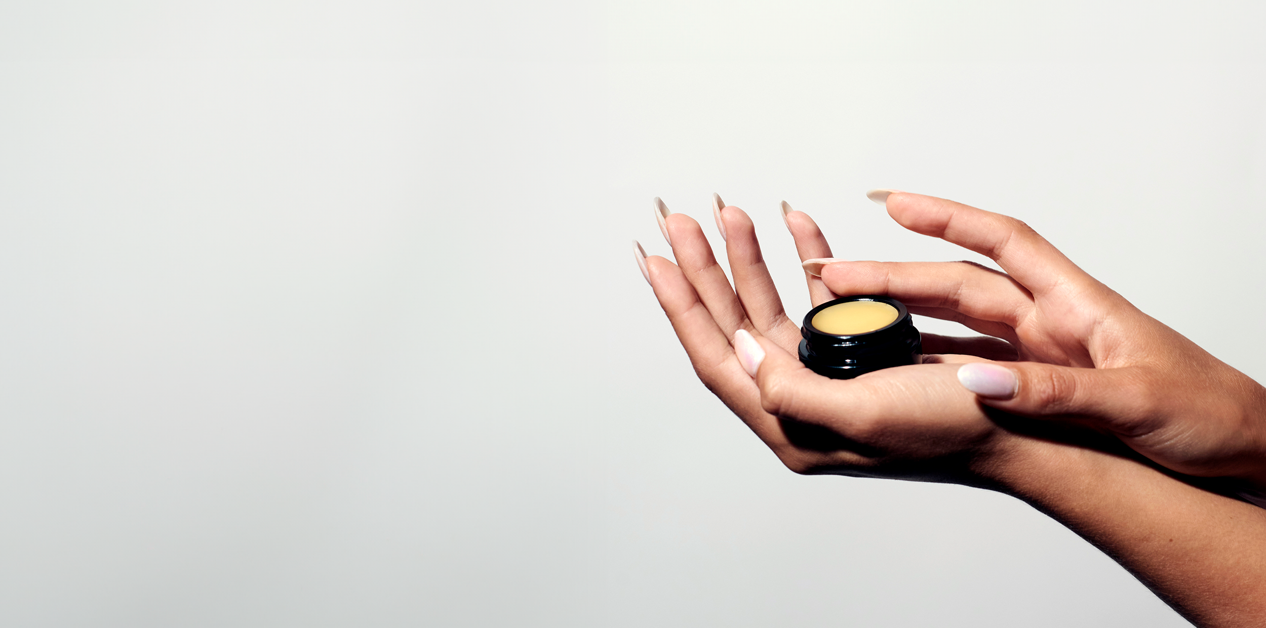 Sanguin's potent Pelvic Pain Salve is formulated with a blend of powerful botanicals, each one revered for its ability to alleviate menstrual cramps and period pain as well as pelvic pain associated with endometriosis, PCOS, fibroids, adenomyosis, and cysts